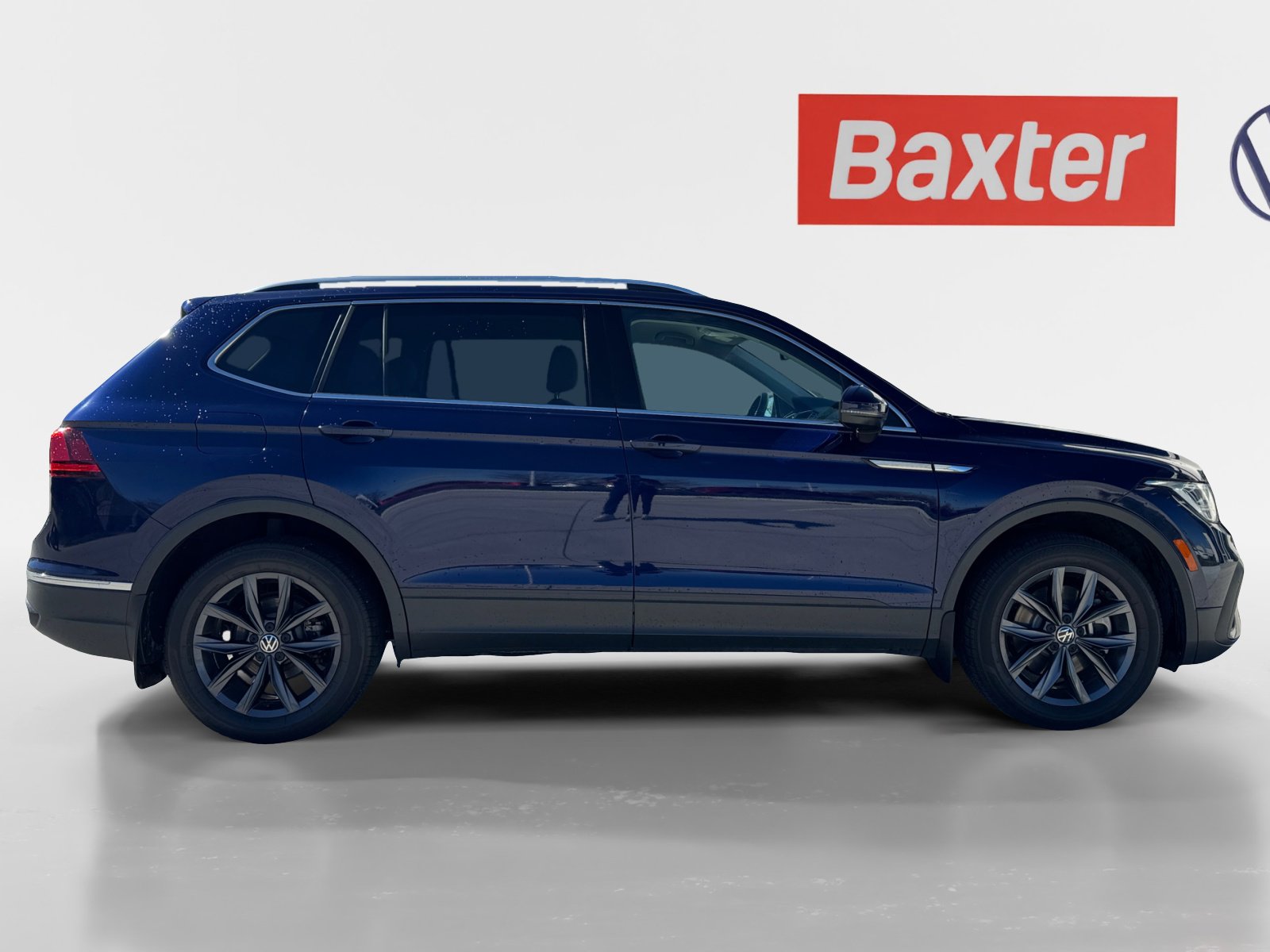 Certified 2022 Volkswagen Tiguan SE image 13