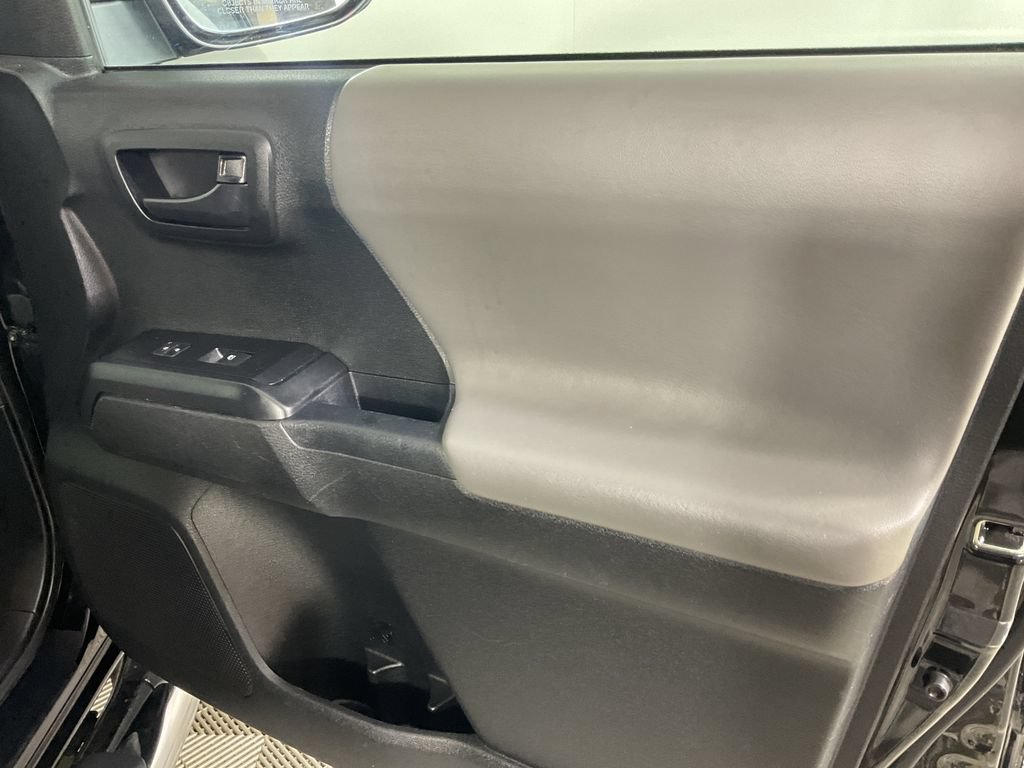 Used 2021 Toyota Tacoma SR w/ SX Package AWD/4WD image 22