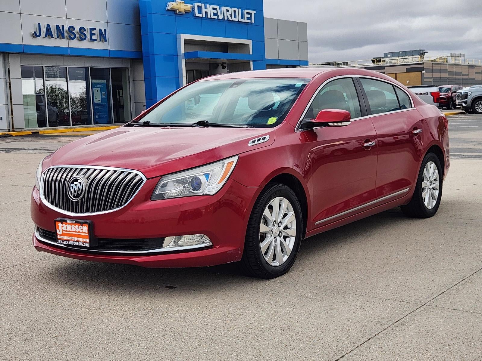 Used 2014 Buick LaCrosse Leather FWD image 2
