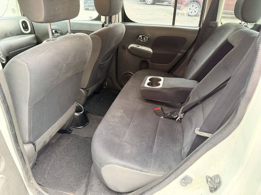 Used 2010 Nissan Cube 1.8 S w/ Interior Designer Pkg FWD image 6