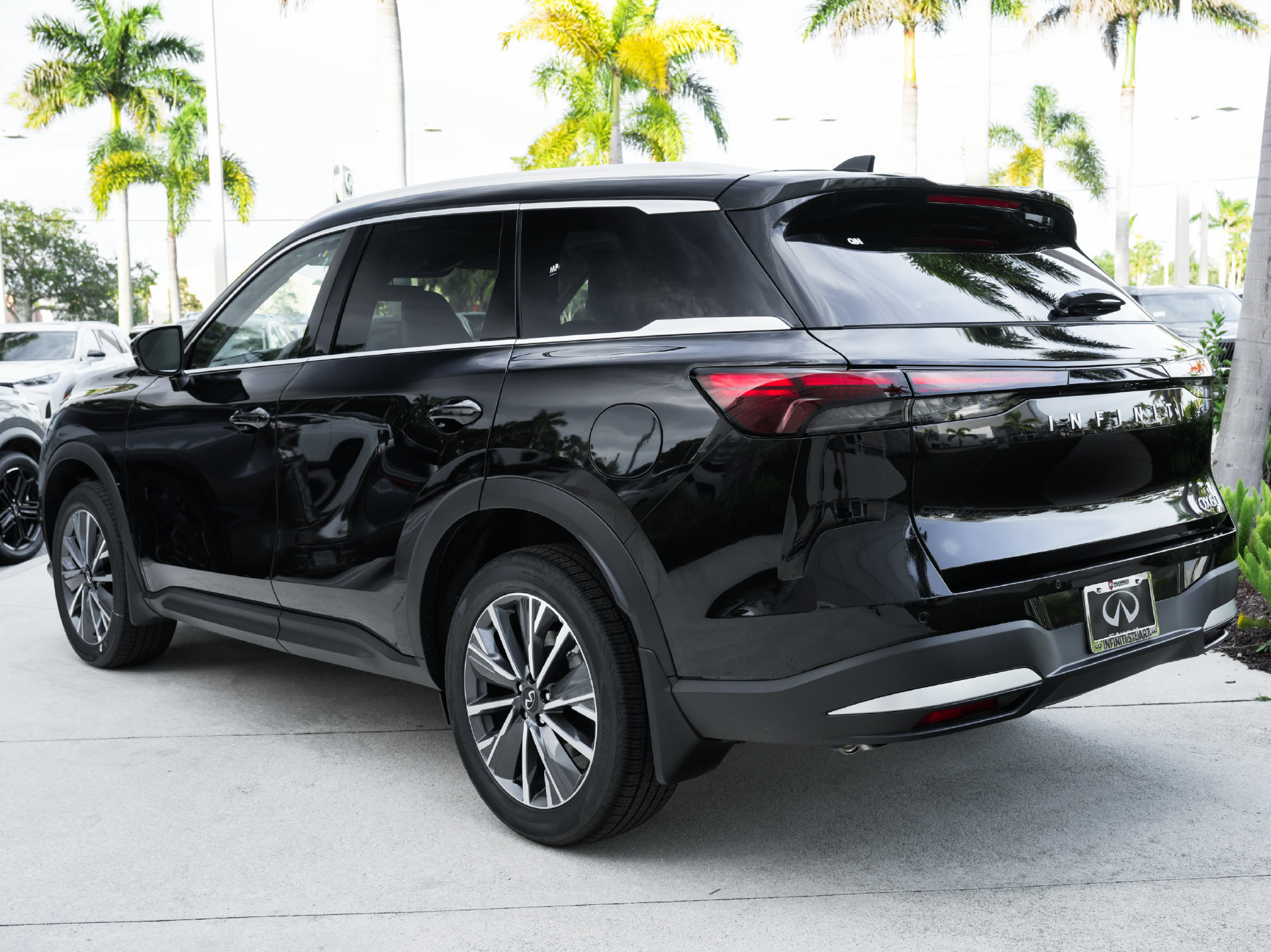 New 2027 INFINITI QX60 Luxe FWD image 22