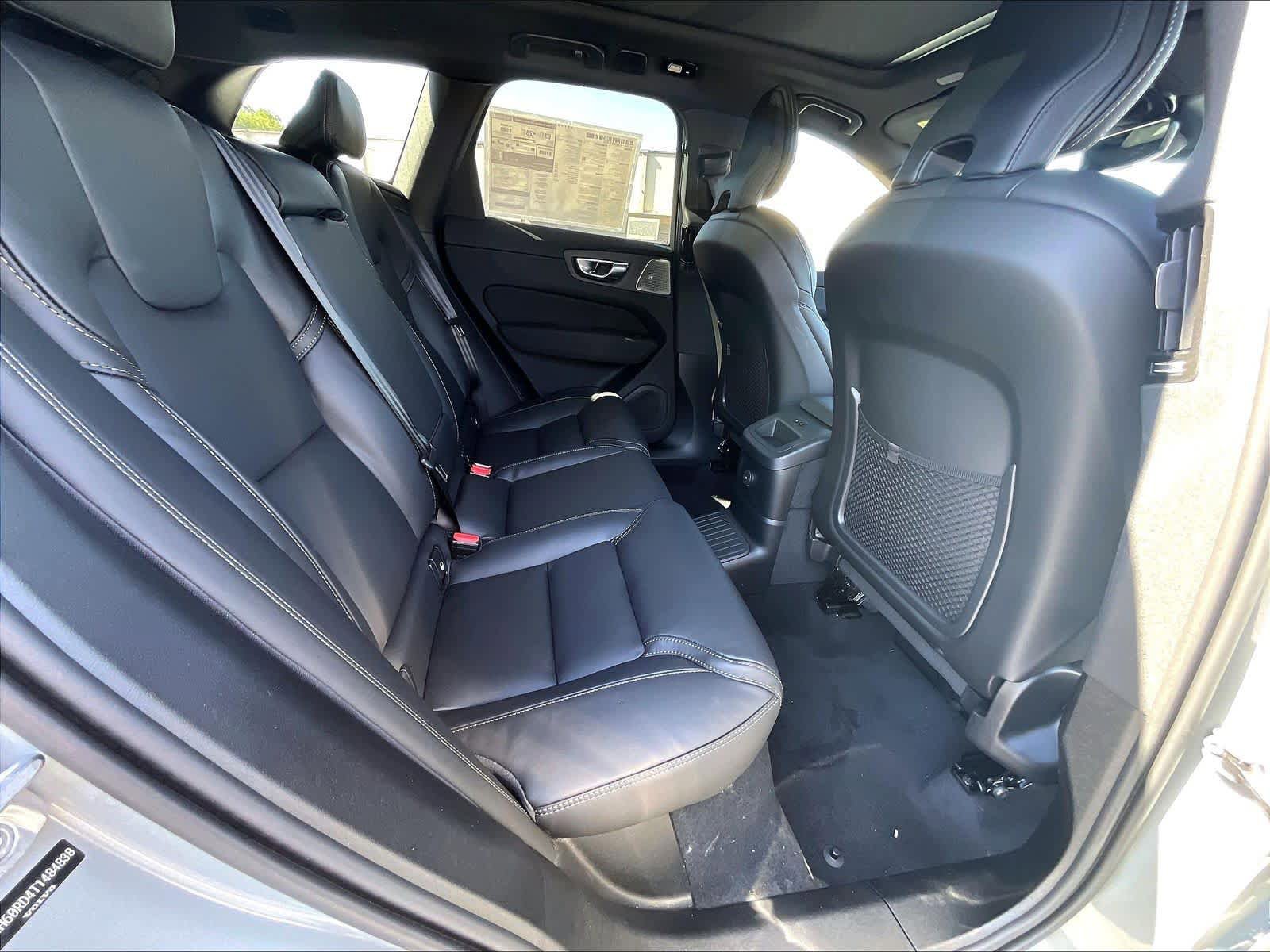 New 2026 Volvo XC60 T8 Ultra w/ Climate Package AWD/4WD image 27