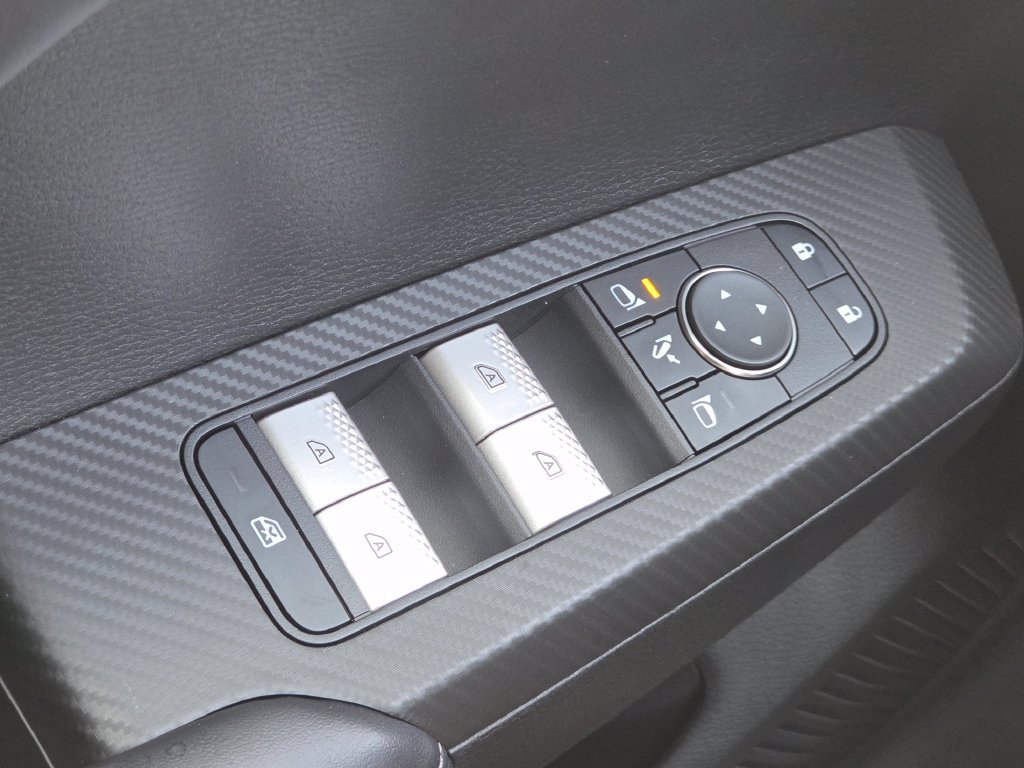New 2026 Nissan Rogue SL AWD/4WD image 9