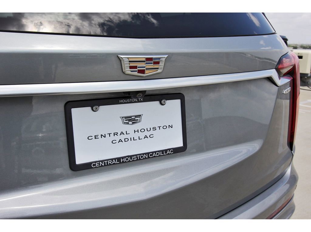 Used 2024 Cadillac XT6 Premium Luxury w/ Technology Package image 31