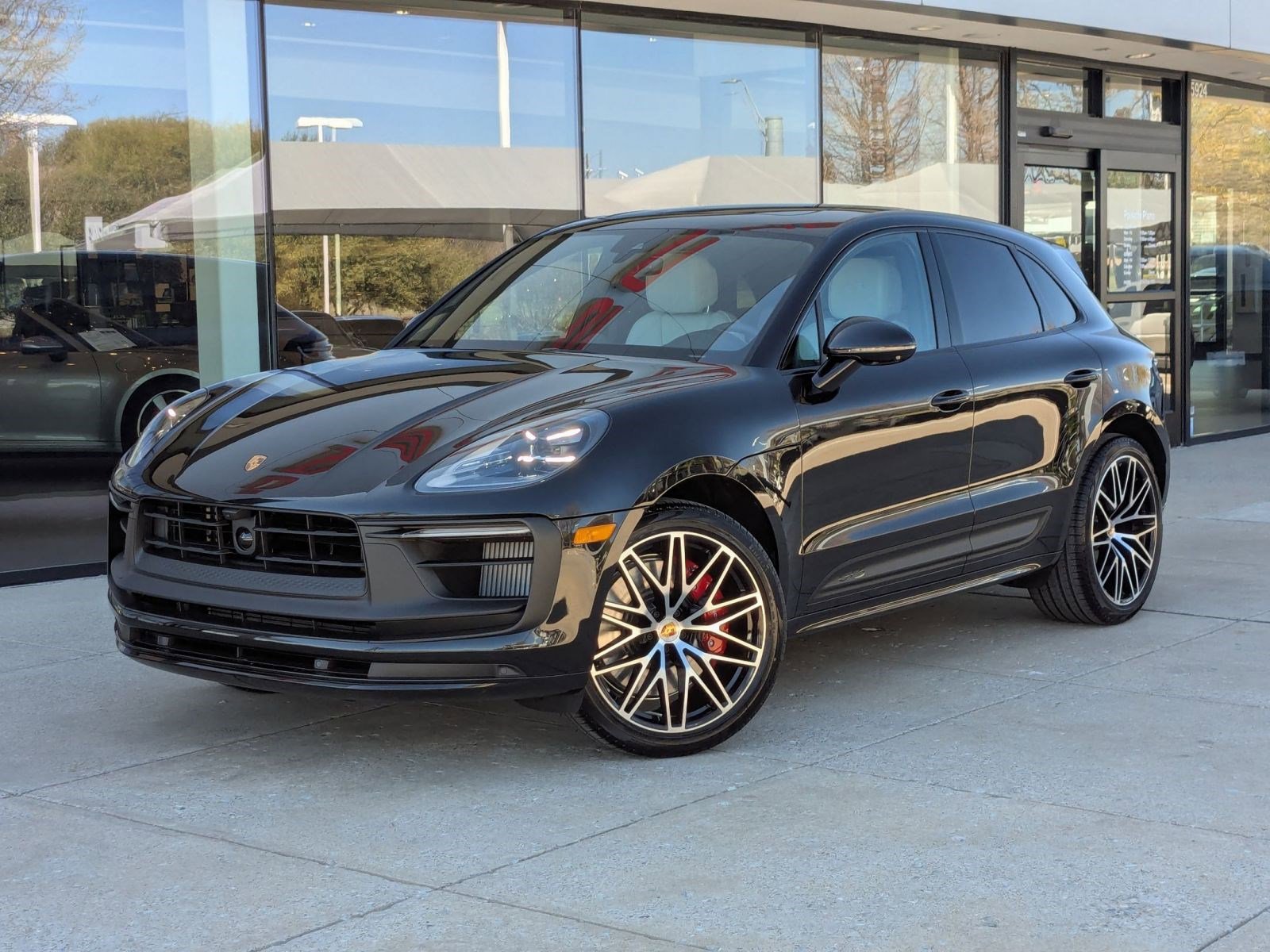 New 2026 Porsche Macan GTS AWD/4WD image 1