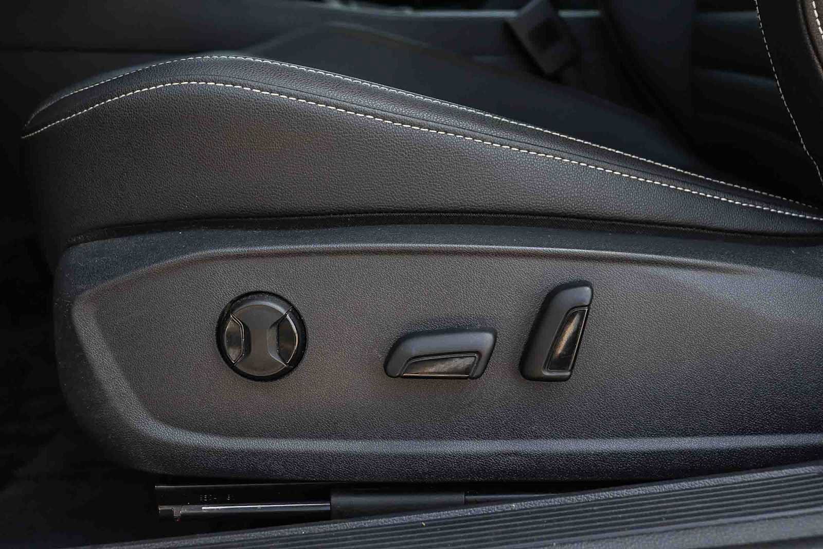 Used 2024 Volkswagen Jetta SE image 21