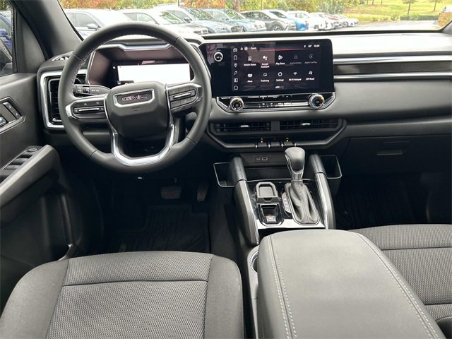 Used 2024 GMC Canyon Elevation image 15