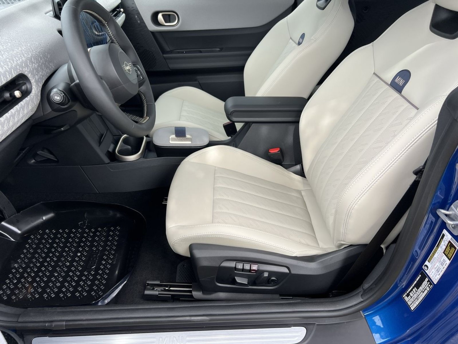 New 2026 MINI Cooper S FWD image 10