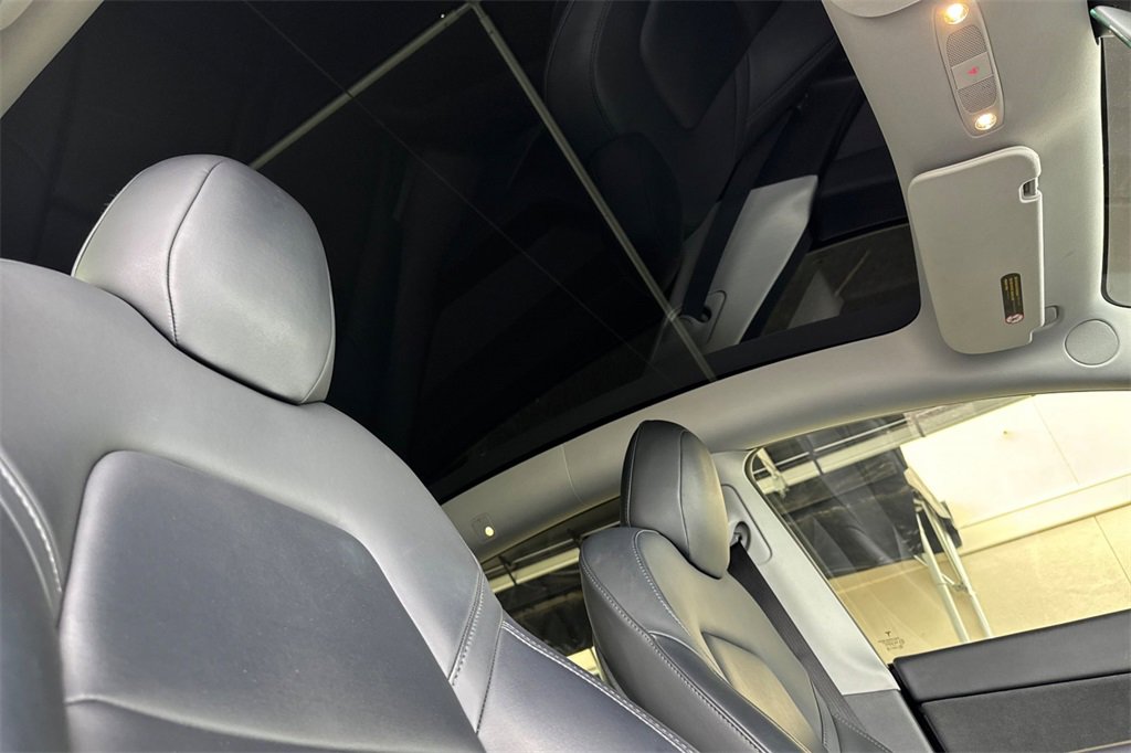 Used 2020 Tesla Model Y Performance image 16