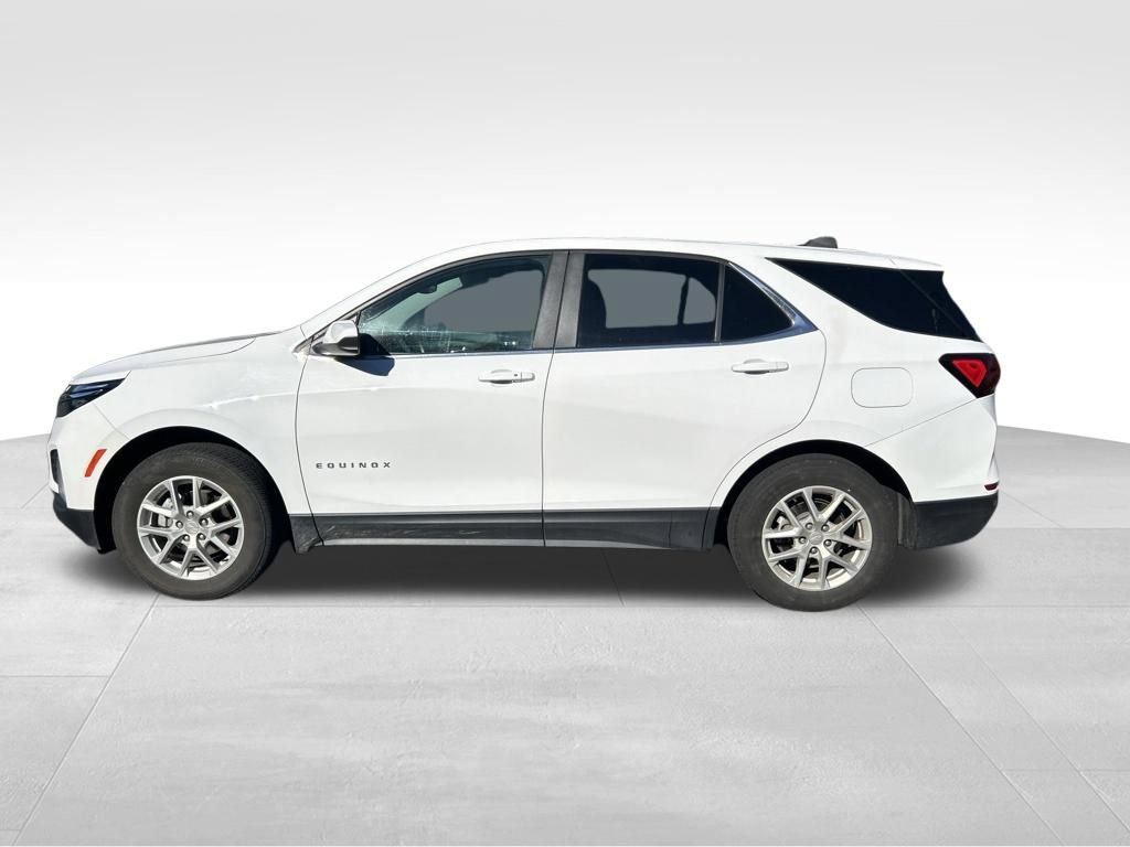Used 2024 Chevrolet Equinox LT AWD/4WD image 2