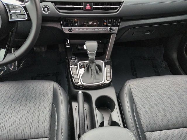 Used 2026 Kia Seltos EX FWD image 18