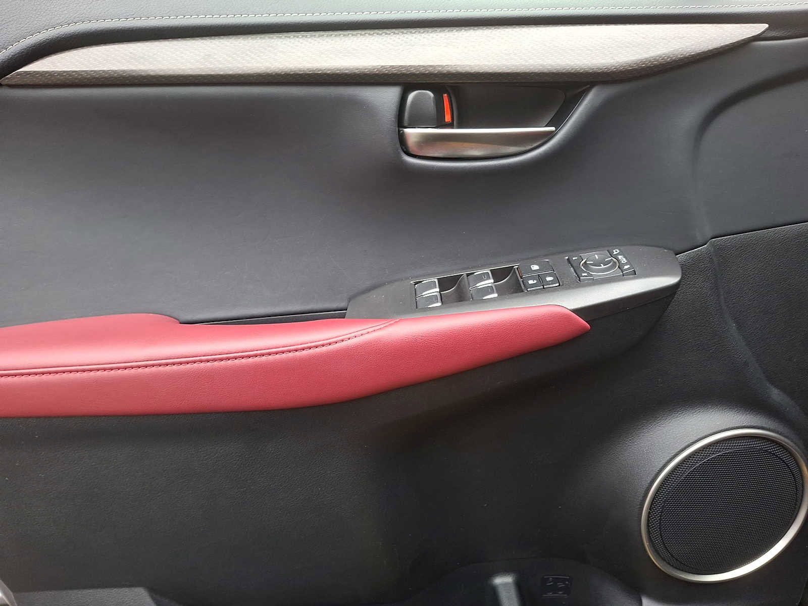 Used 2020 Lexus NX 300 AWD image 10