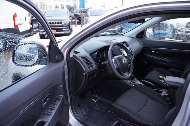 Used 2021 Mitsubishi Outlander Sport ES image 14