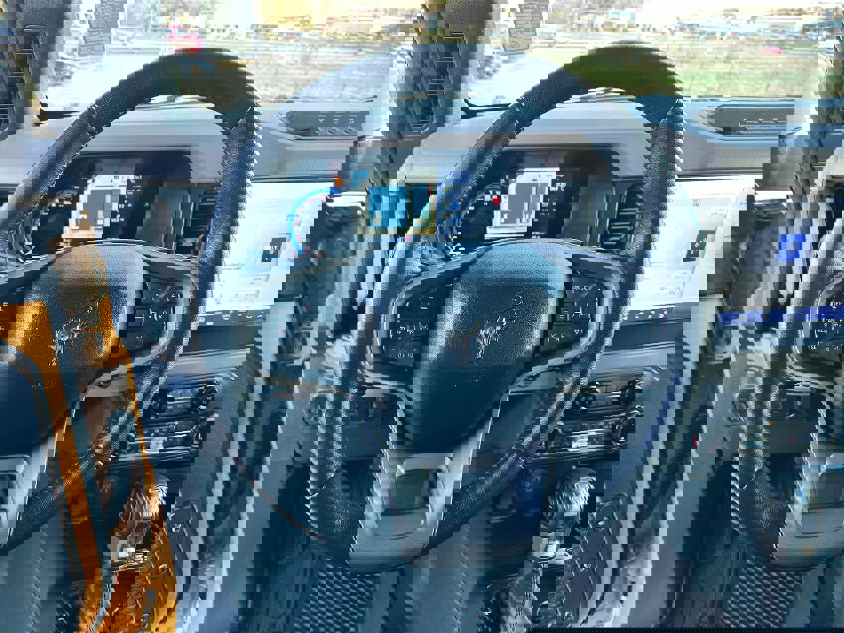 Used 2022 Ford Bronco Wildtrak image 14