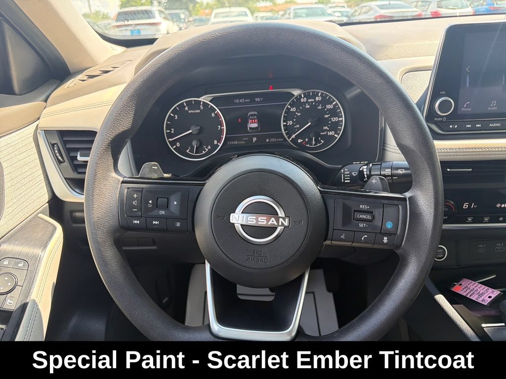 Used 2023 Nissan Rogue SV AWD/4WD image 17