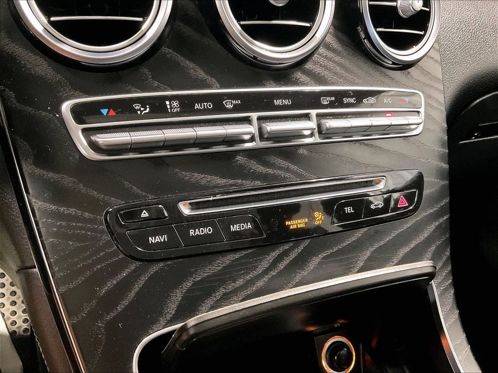 Used 2019 Mercedes-Benz GLC 300 4MATIC Coupe image 26