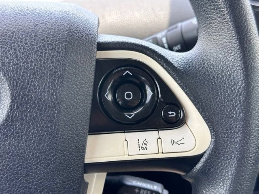 Used 2018 Toyota Prius One w/ Carpet Mat Package FWD image 14