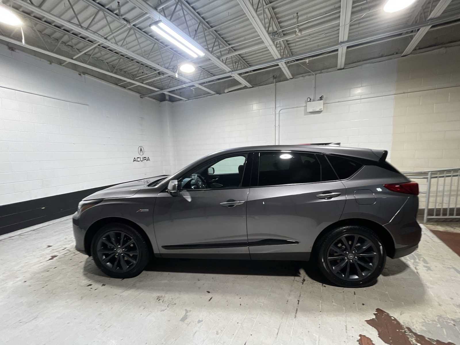 Certified 2026 Acura RDX w/ Advance Package AWD/4WD image 3
