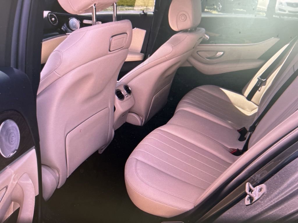 Used 2019 Mercedes-Benz E 300 image 6