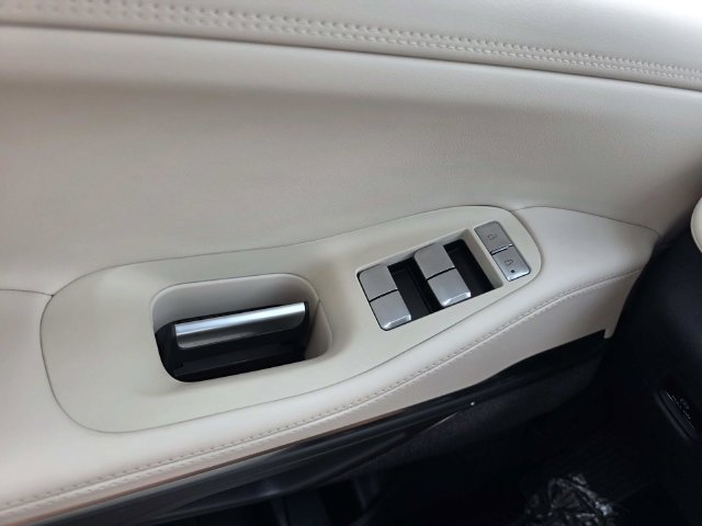 New 2027 Lincoln Navigator L Reserve RWD image 14