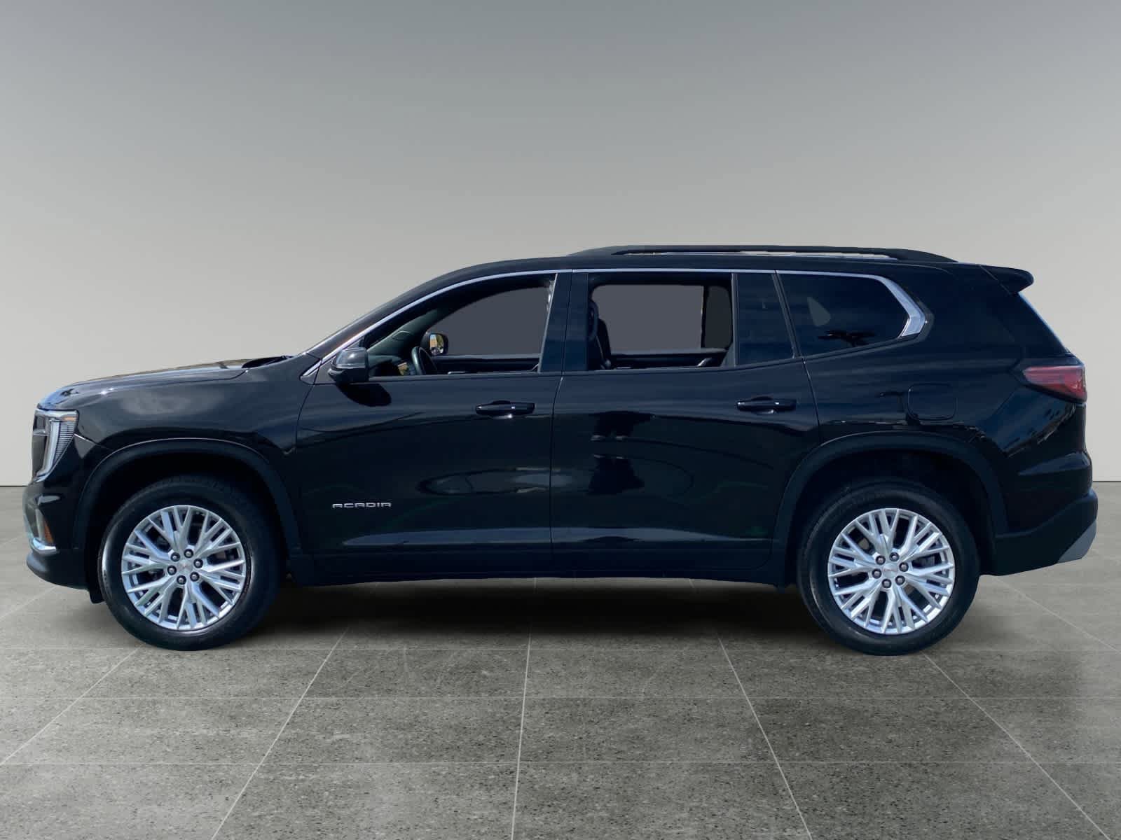 Used 2024 GMC Acadia Elevation FWD image 2