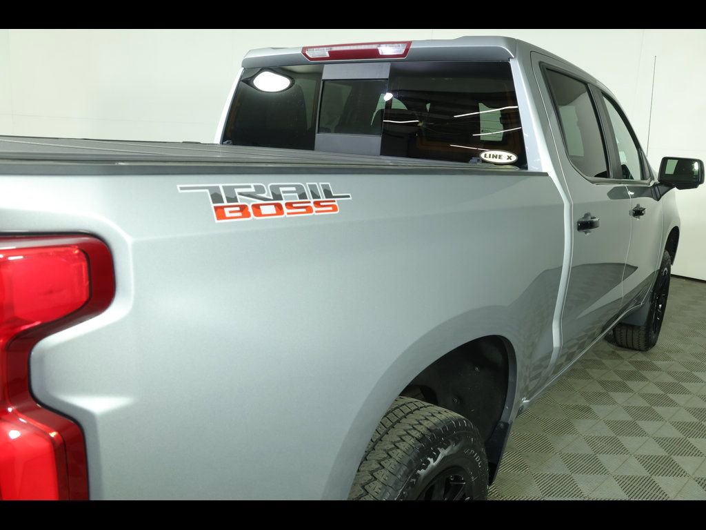 Used 2023 Chevrolet Silverado 1500 LT Trail Boss w/ Convenience Package II AWD/4WD image 23