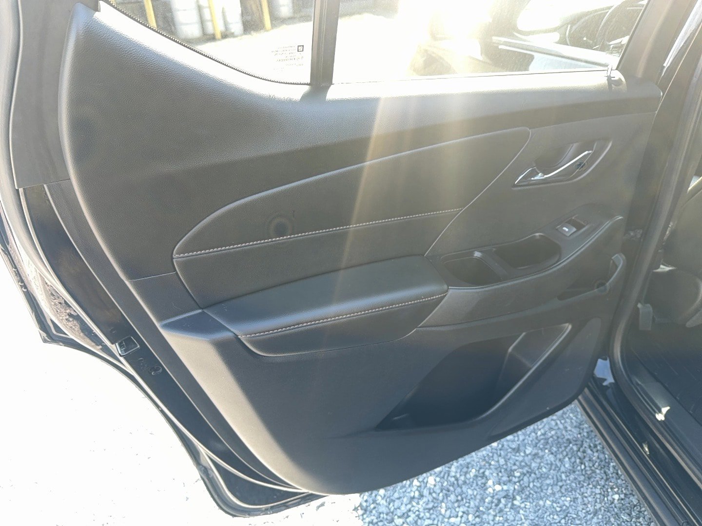 Used 2018 Chevrolet Traverse LT w/ LPO, Black Accent Package AWD/4WD image 12
