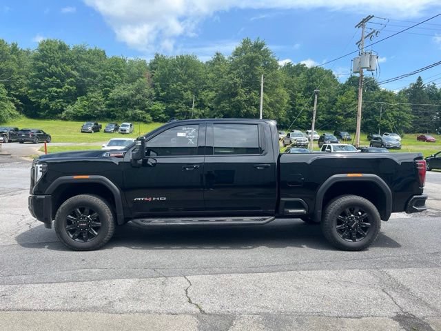 Used 2025 GMC Sierra 2500 AT4 w/ Technology Package AWD/4WD image 9