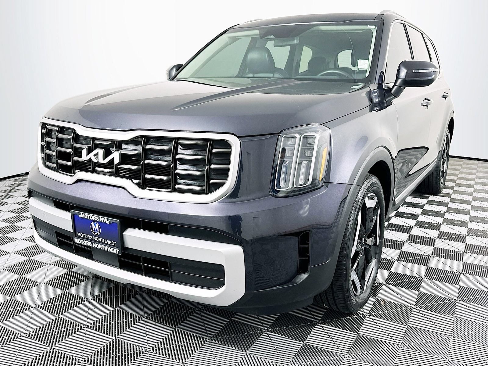 Used 2025 Kia Telluride S AWD/4WD image 5