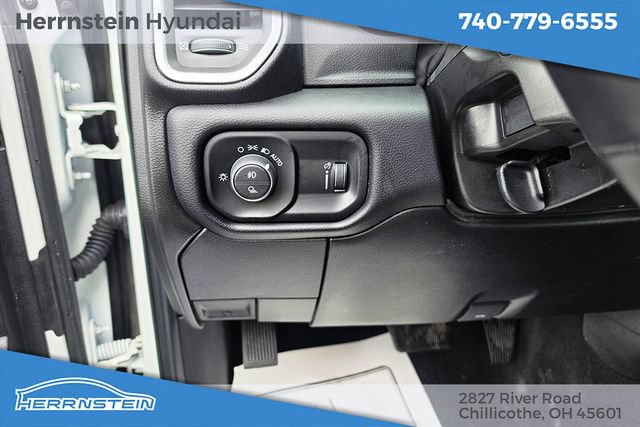 Used 2024 RAM 3500 Big Horn AWD/4WD image 16