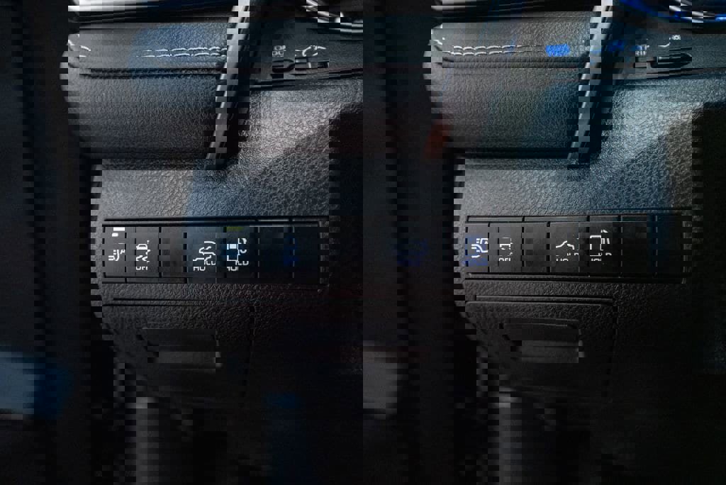 Certified 2023 Toyota Camry SE w/ Convenience Package image 22