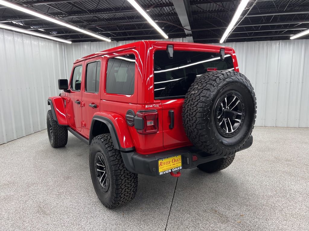 Used 2025 Jeep Wrangler Unlimited Rubicon image 4
