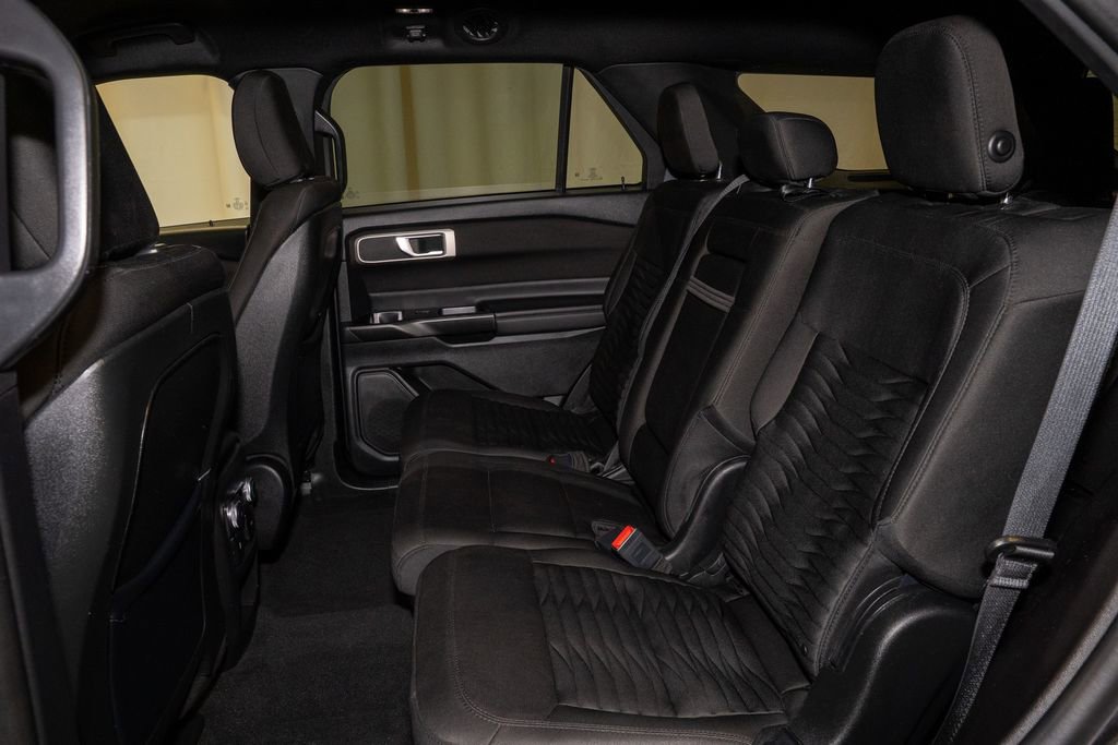 Used 2020 Ford Explorer XLT w/ Comfort Package image 8
