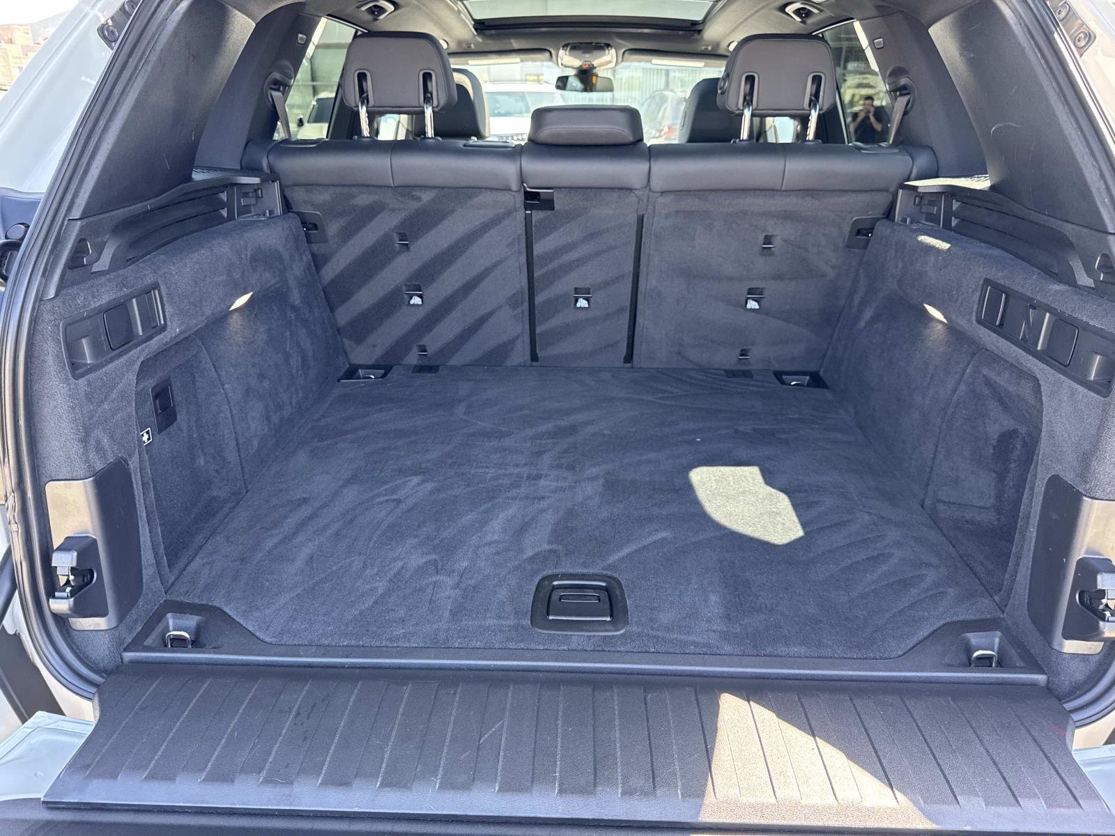 Used 2019 BMW X5 xDrive40i w/ Premium Package 2 image 5