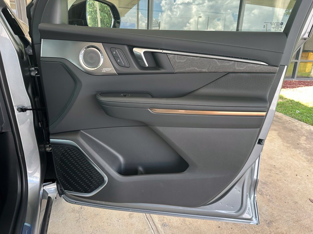 New 2026 Buick Enclave Avenir w/ Super Cruise Package FWD image 40