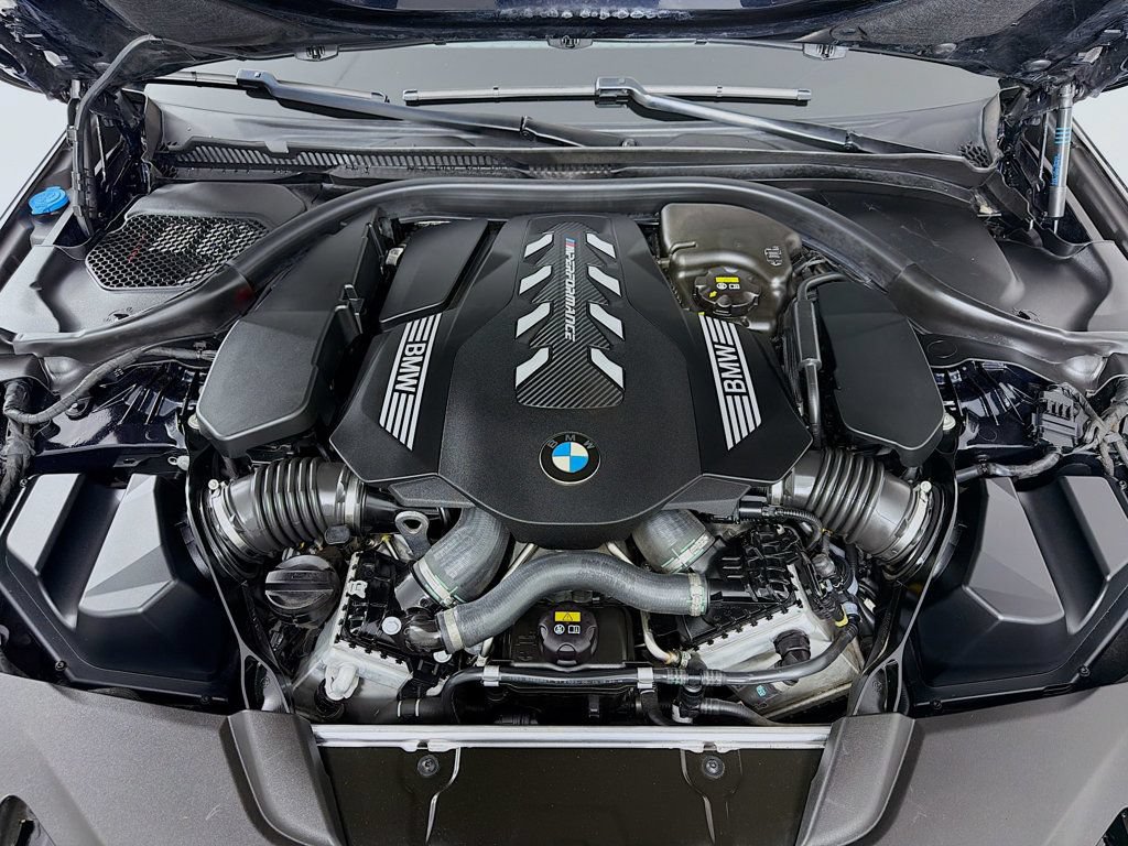 Used 2021 BMW M550i xDrive w/ Premium Package AWD/4WD image 33