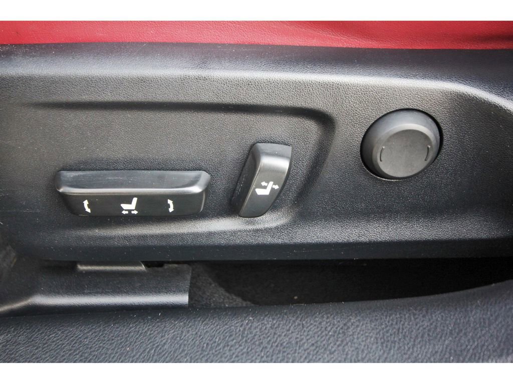 Used 2016 Lexus IS 350 image 29