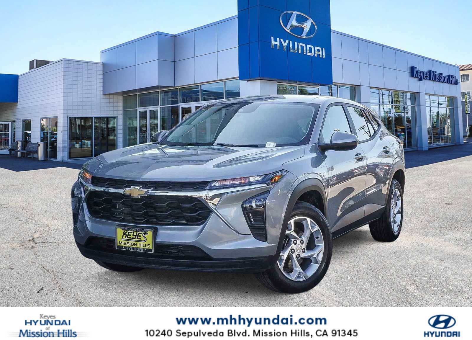 Used 2024 Chevrolet Trax LS w/ LS Convenience Package