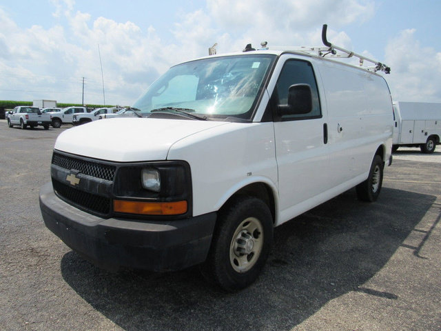 Used 2016 Chevrolet Express 2500 RWD image 6