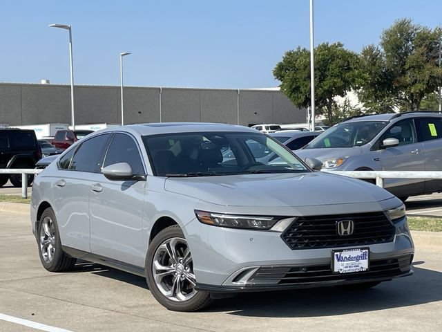 Used 2023 Honda Accord EX-L image 2