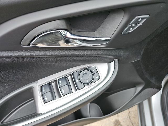 Used 2025 Chevrolet Malibu LT FWD image 21