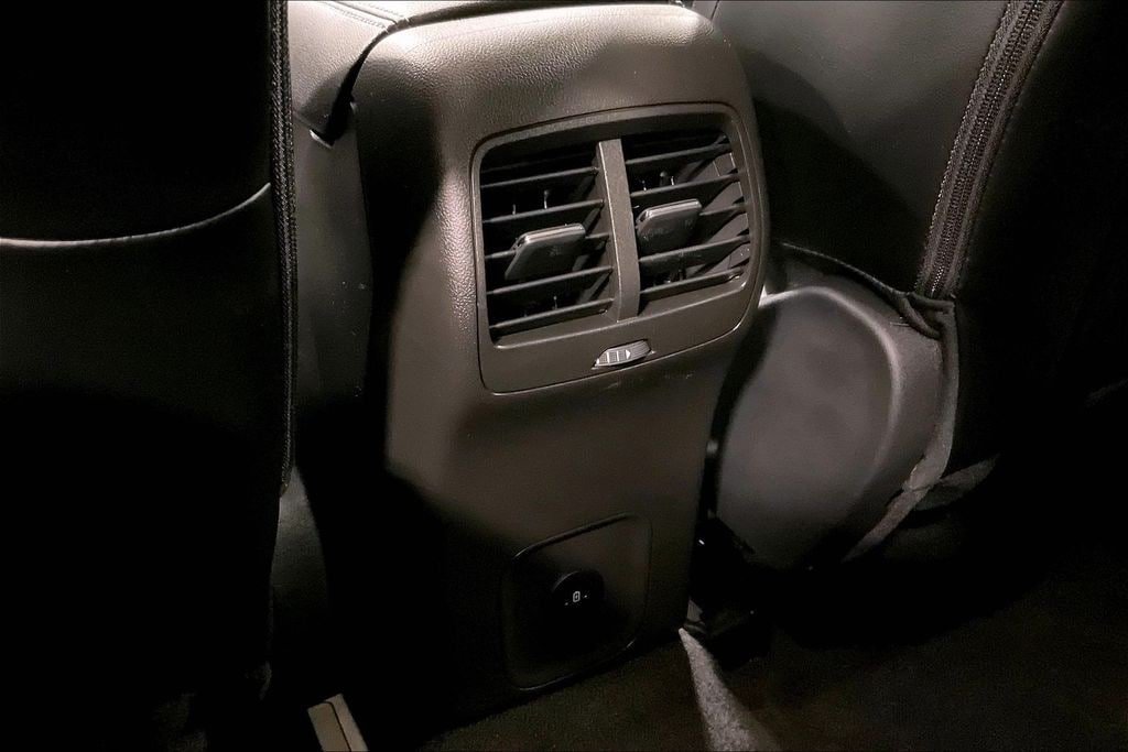 Used 2025 Ford Escape SE FWD image 10
