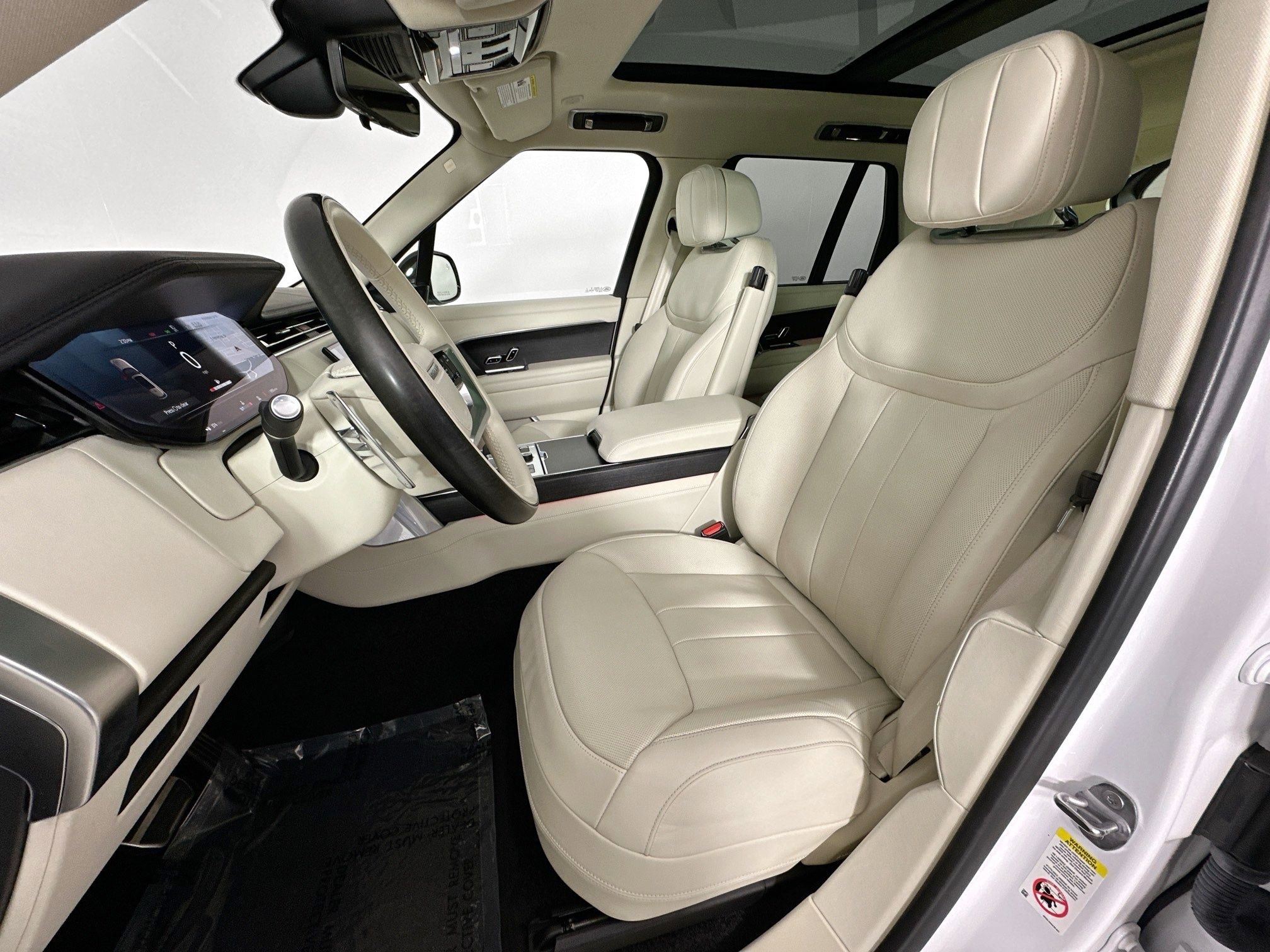 Certified 2023 Land Rover Range Rover SE AWD/4WD image 19