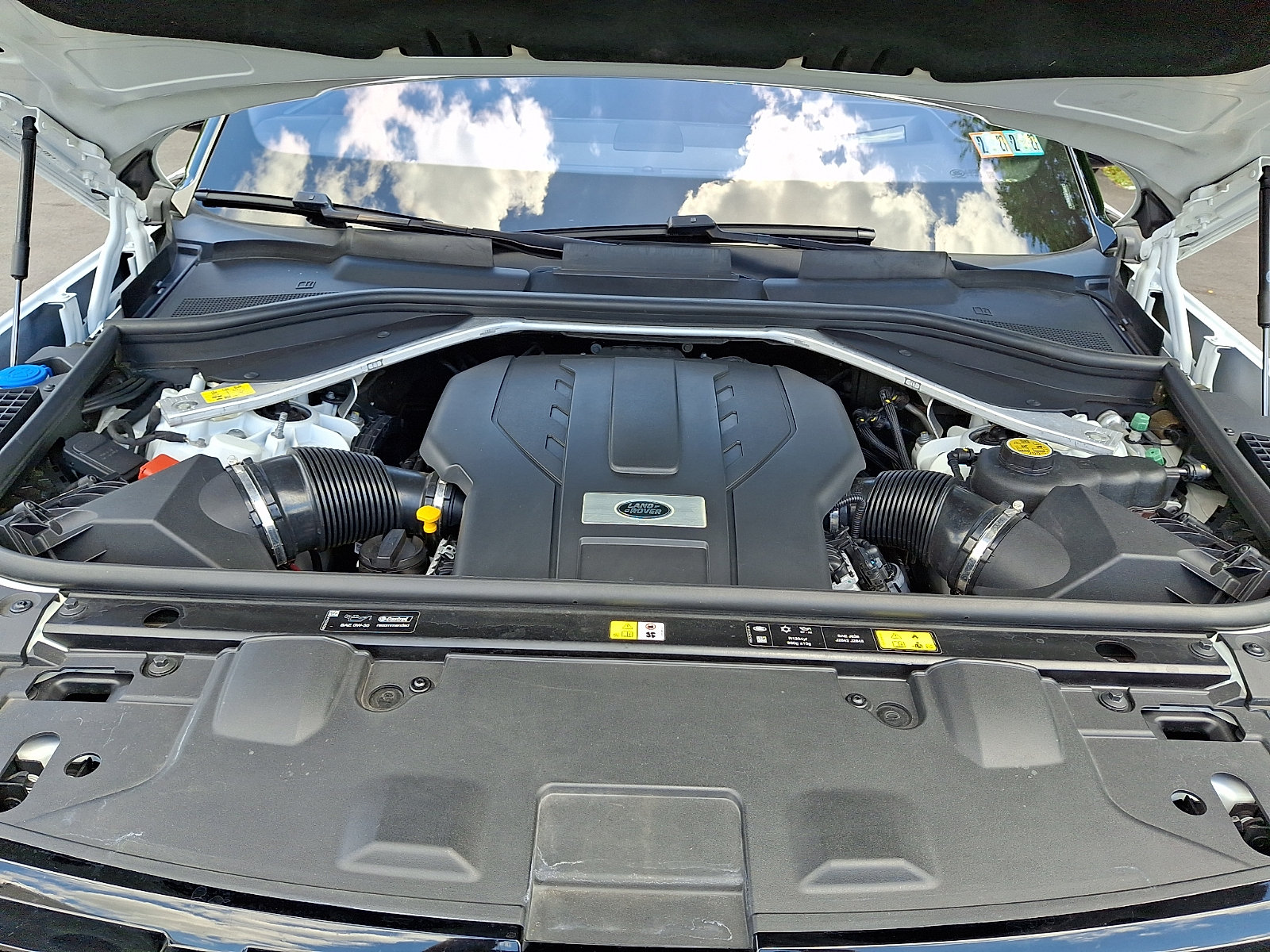 Certified 2023 Land Rover Range Rover Autobiography AWD/4WD image 28