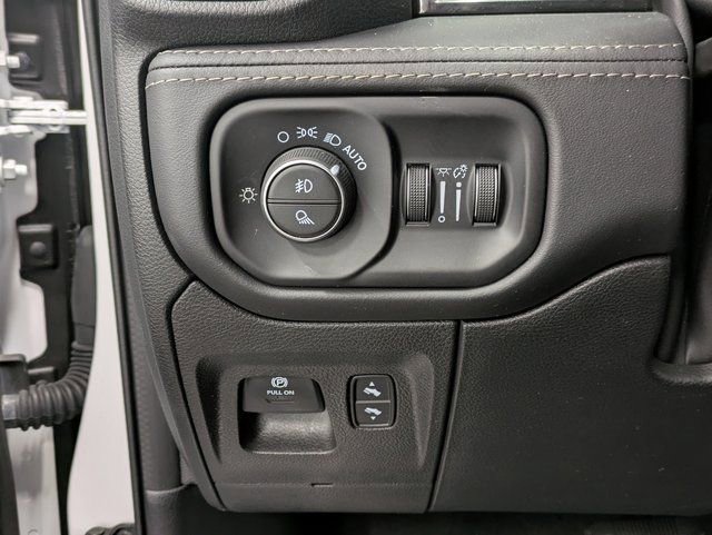 Used 2024 RAM 1500 Limited w/ Body Color Bumper Group image 20
