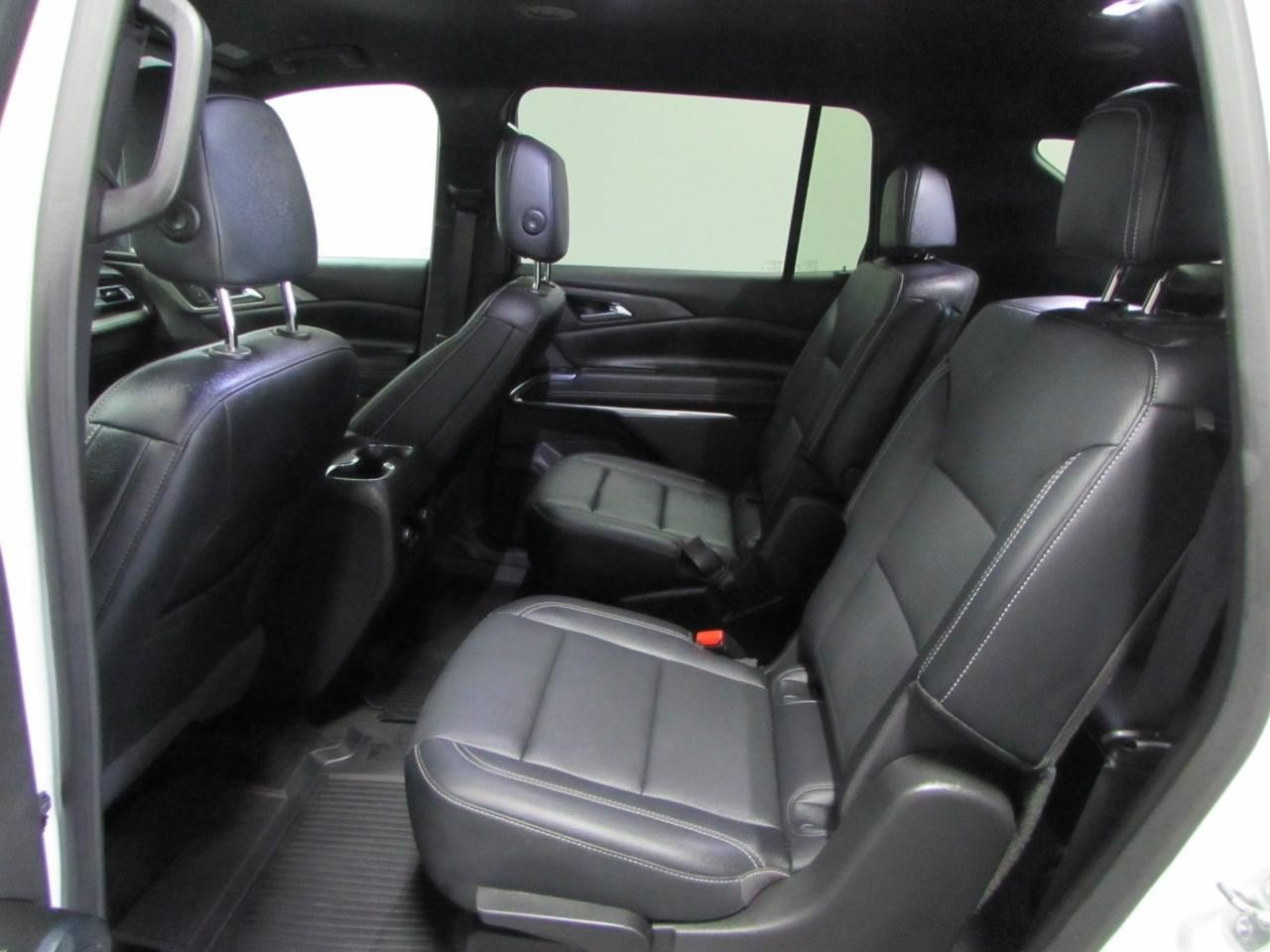 Used 2025 Chevrolet Traverse LT AWD/4WD image 15