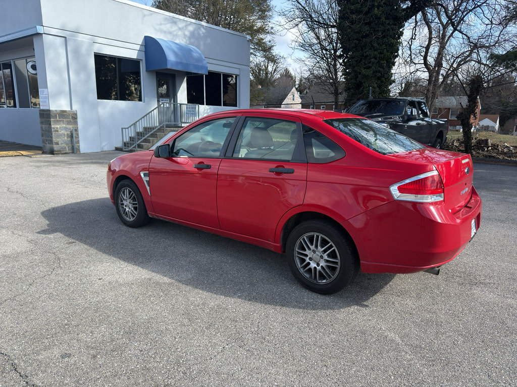 Used 2008 Ford Focus Sedan image 2