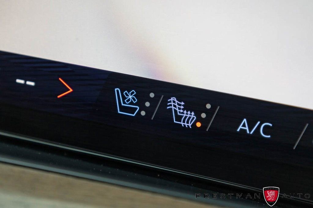 Used 2025 Chevrolet Suburban High Country w/ Sun And Tow Package image 33