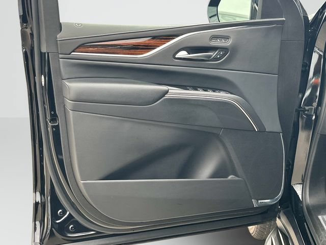 Used 2024 Cadillac Escalade ESV Luxury w/ LPO, Floor Liner Package AWD/4WD image 13