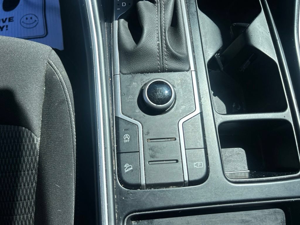 Used 2023 Kia Sorento LX AWD/4WD image 18